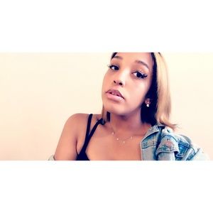 Meet your Posher, Angelica